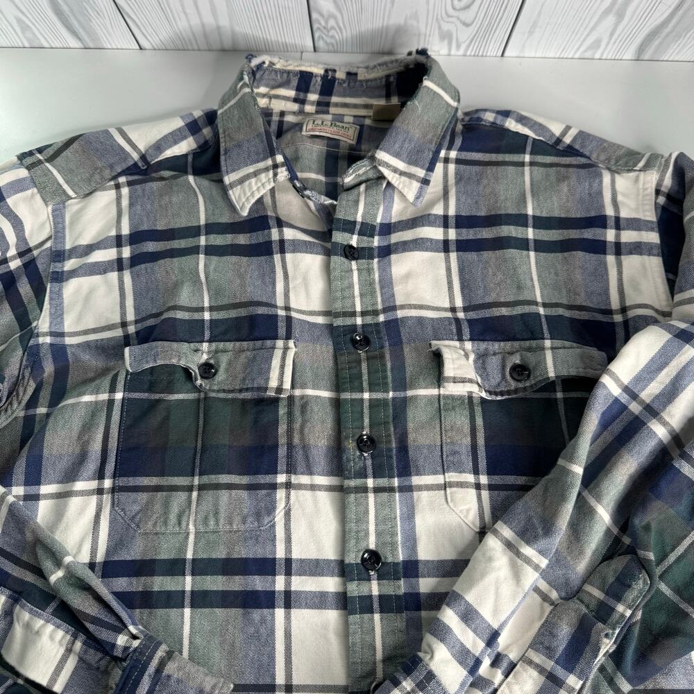 Vintage LL Bean Chamois Cloth Shirt Men’s Sz XL Plaid Flannel USA Distressed